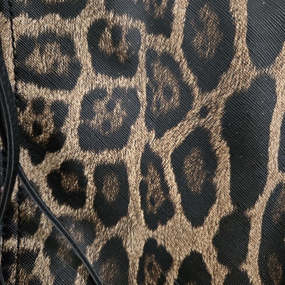 Tahari shoulder bag - Picture 4 of 16